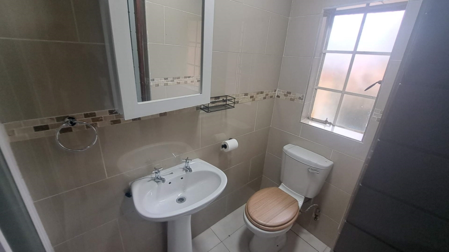 To Let 3 Bedroom Property for Rent in Wilgeheuwel Gauteng