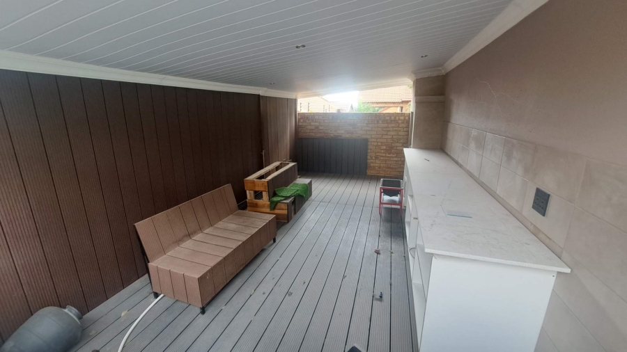 To Let 3 Bedroom Property for Rent in Wilgeheuwel Gauteng
