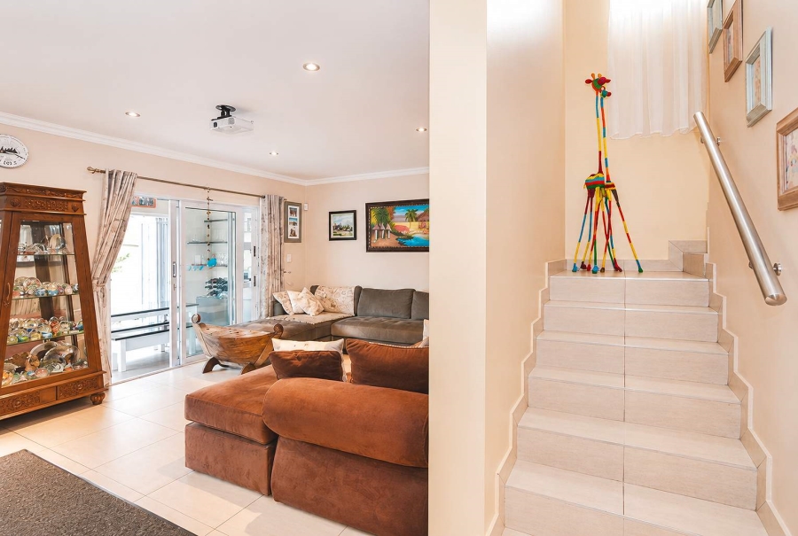 4 Bedroom Property for Sale in Bryanston Gauteng