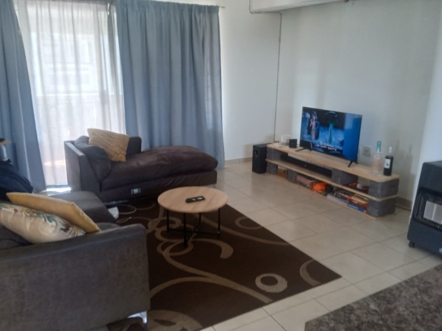 2 Bedroom Property for Sale in Discovery Gauteng