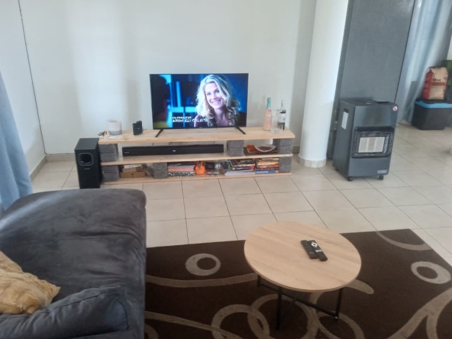 2 Bedroom Property for Sale in Discovery Gauteng