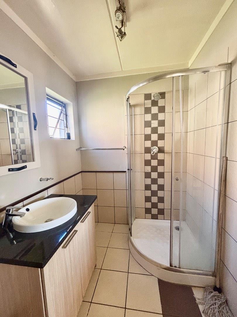 To Let 0 Bedroom Property for Rent in Fourways Gardens Gauteng