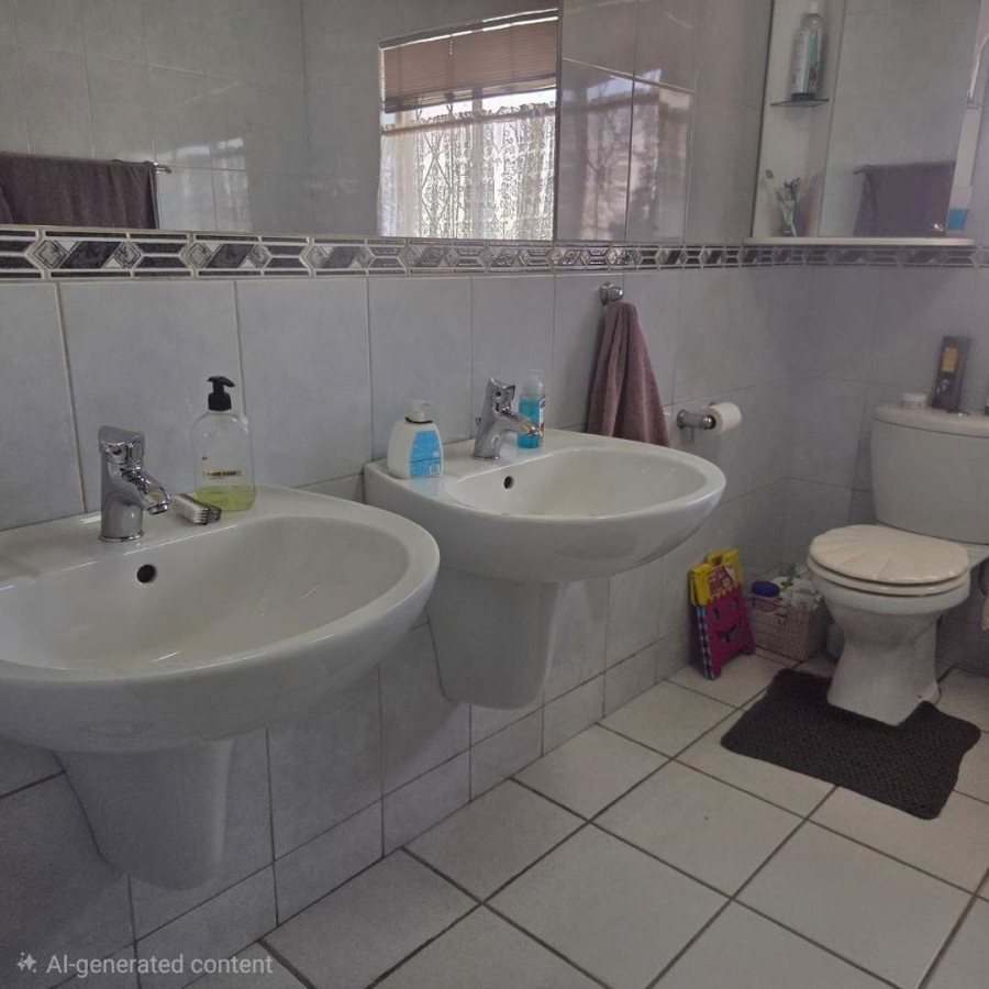4 Bedroom Property for Sale in Brackendowns Gauteng