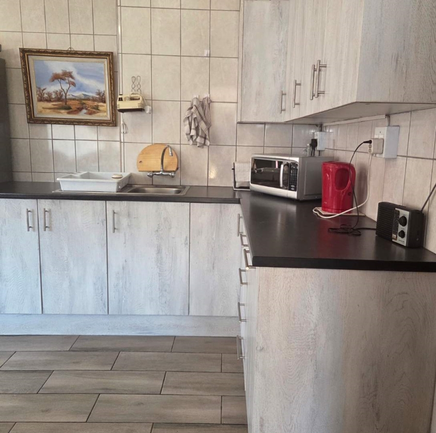 4 Bedroom Property for Sale in Brackendowns Gauteng
