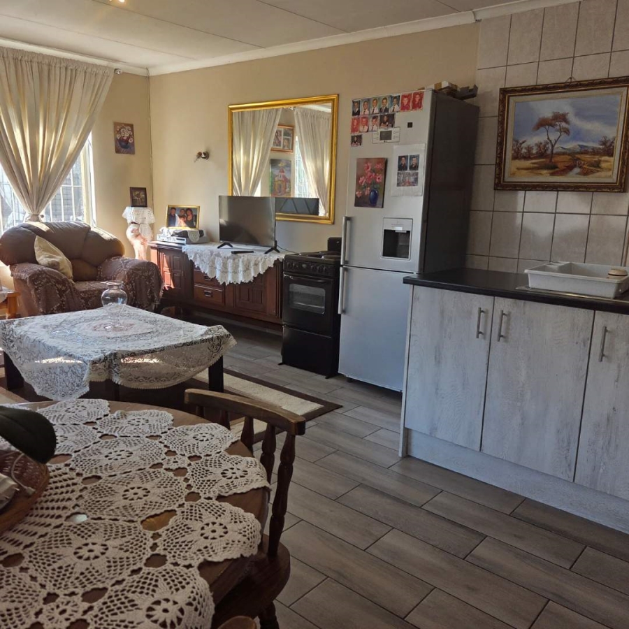 4 Bedroom Property for Sale in Brackendowns Gauteng