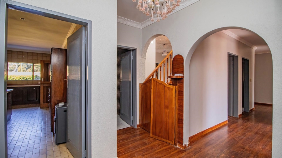 4 Bedroom Property for Sale in Lakefield Gauteng