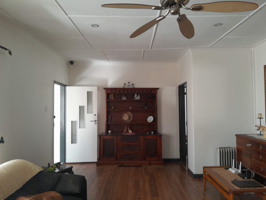 3 Bedroom Property for Sale in South Crest Gauteng