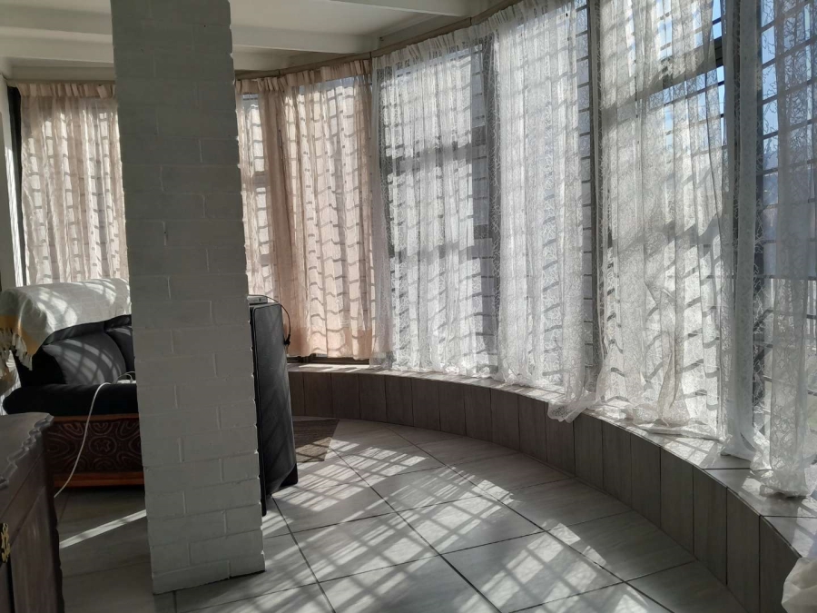 3 Bedroom Property for Sale in South Crest Gauteng