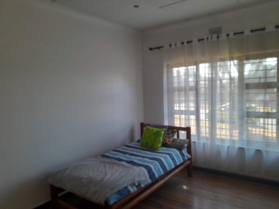 3 Bedroom Property for Sale in South Crest Gauteng