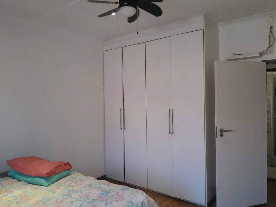 3 Bedroom Property for Sale in South Crest Gauteng