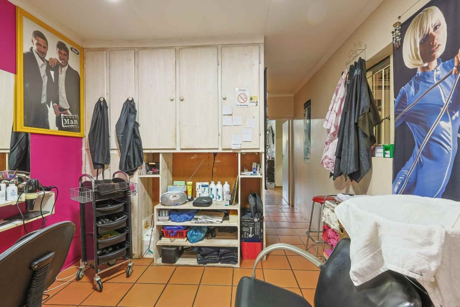 4 Bedroom Property for Sale in Waverley Gauteng