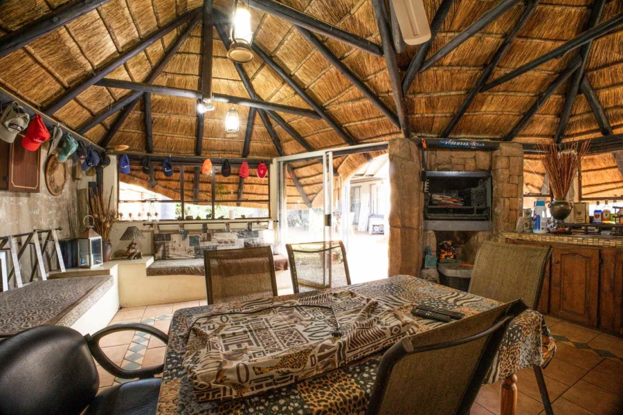 4 Bedroom Property for Sale in Waverley Gauteng