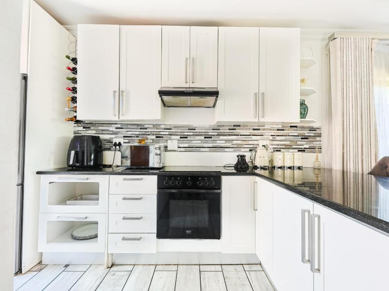 2 Bedroom Property for Sale in Equestria Gauteng