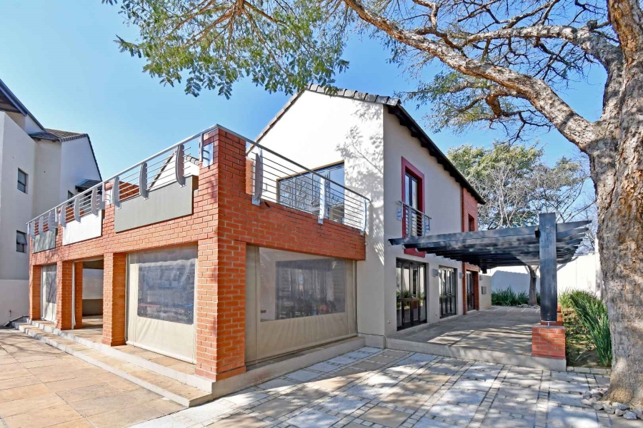 1 Bedroom Property for Sale in Bryanston Gauteng
