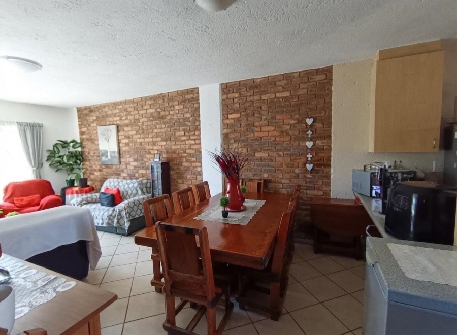 2 Bedroom Property for Sale in Pretoria North Gauteng