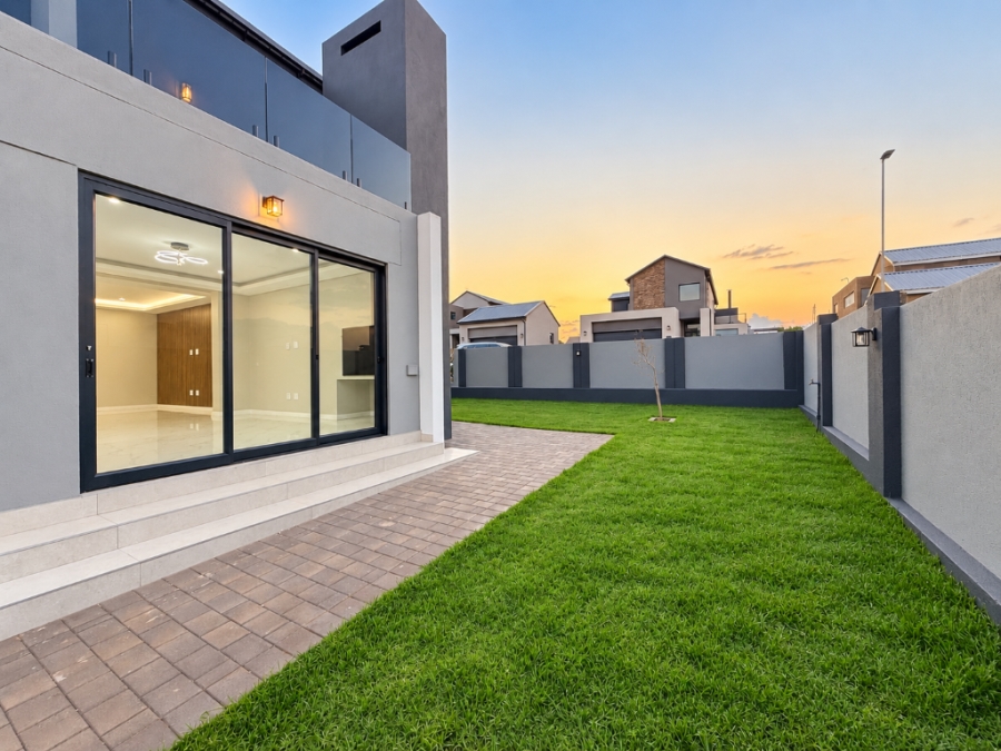 4 Bedroom Property for Sale in Fountainbrook Estate Gauteng
