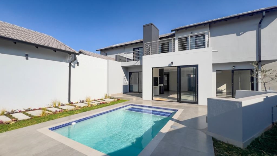 4 Bedroom Property for Sale in Fountainbrook Estate Gauteng