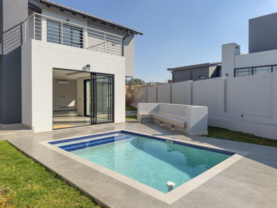 4 Bedroom Property for Sale in Fountainbrook Estate Gauteng