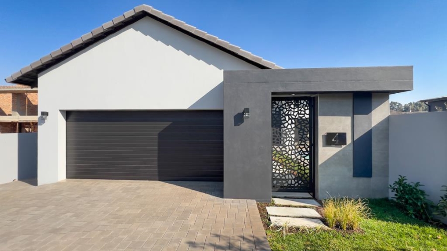 4 Bedroom Property for Sale in Fountainbrook Estate Gauteng