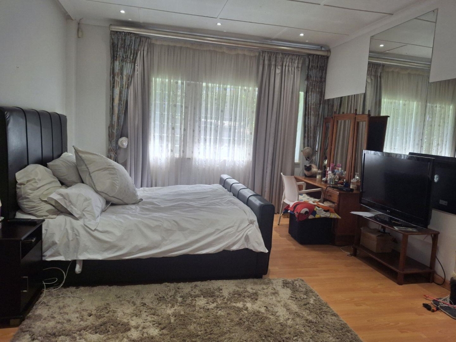 4 Bedroom Property for Sale in Illovo Gauteng