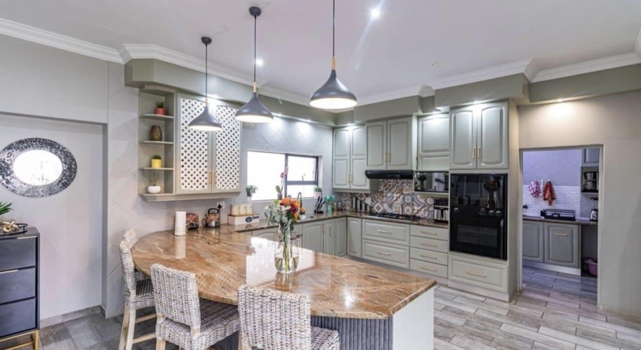 To Let 3 Bedroom Property for Rent in Midstream Estate Gauteng