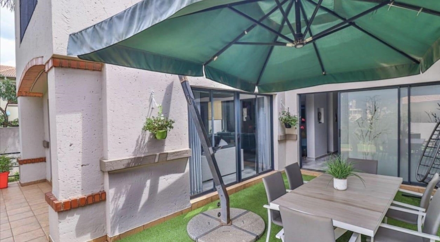 To Let 3 Bedroom Property for Rent in Midstream Estate Gauteng