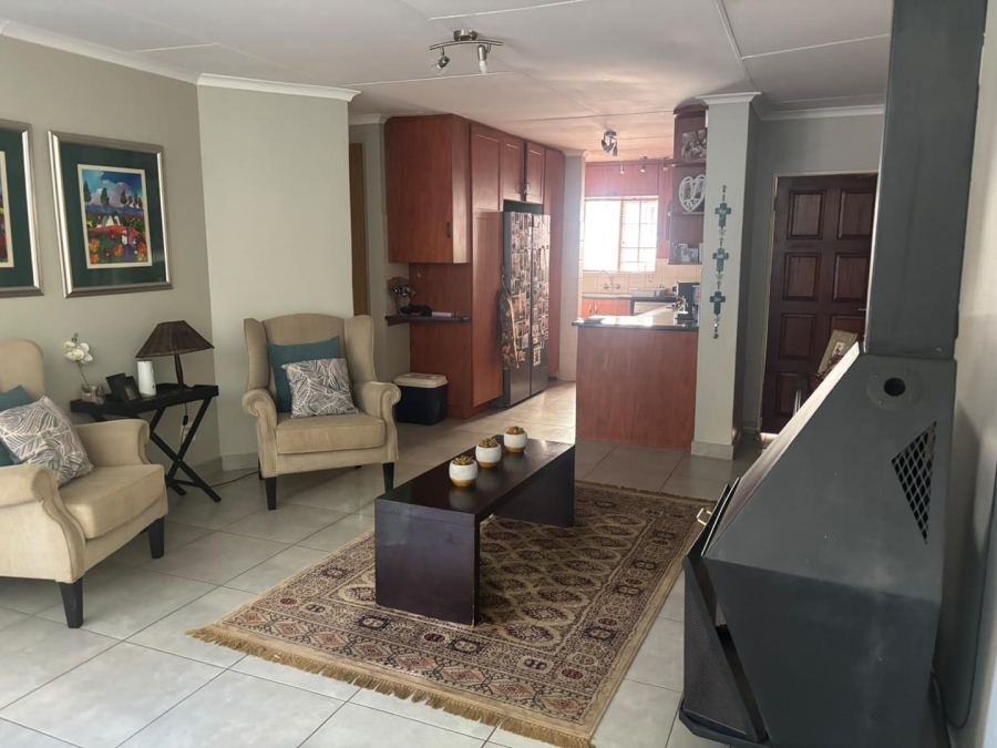 3 Bedroom Property for Sale in Wierdaglen Estate Gauteng