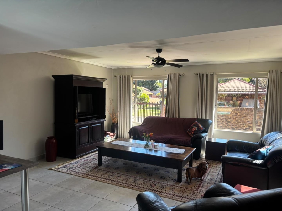 3 Bedroom Property for Sale in Wierdaglen Estate Gauteng