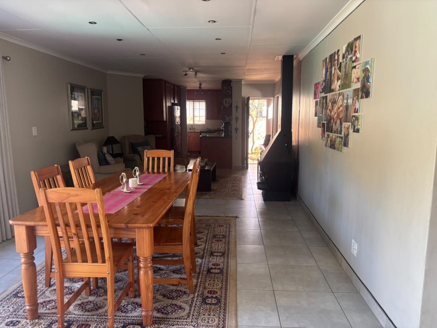 3 Bedroom Property for Sale in Wierdaglen Estate Gauteng