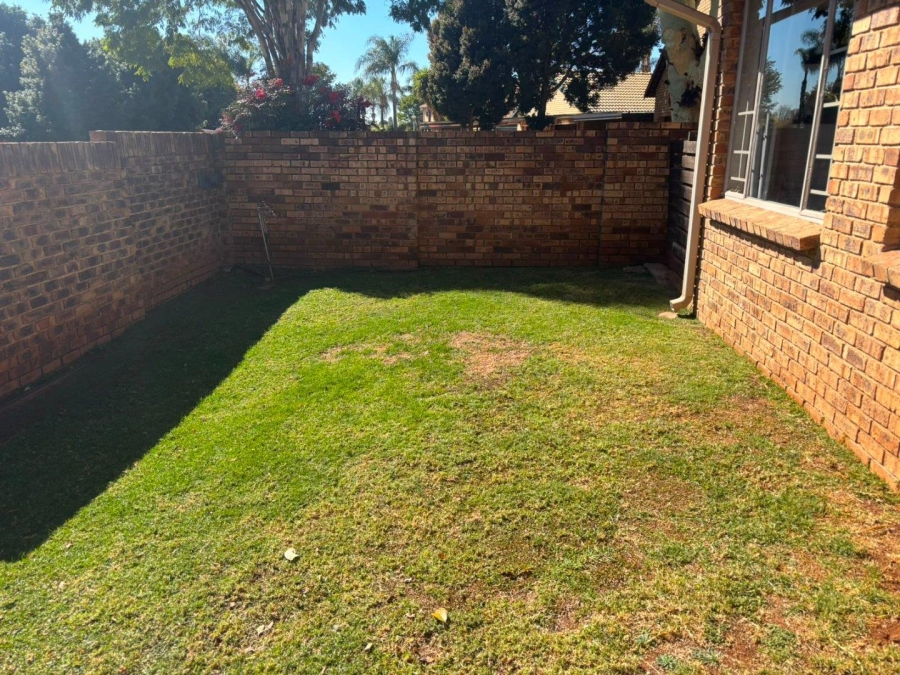 3 Bedroom Property for Sale in Wierdaglen Estate Gauteng