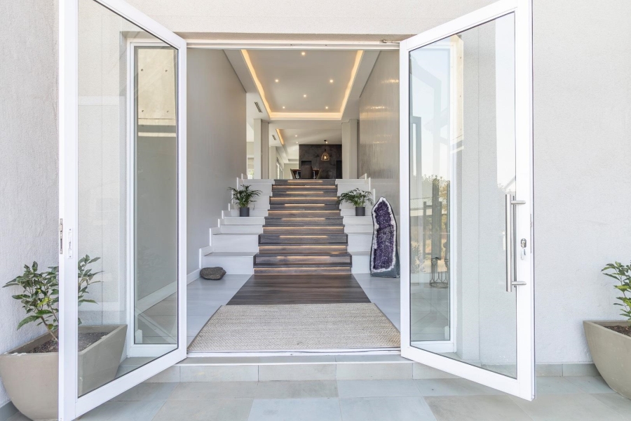 4 Bedroom Property for Sale in Waterfall Country Estate Gauteng