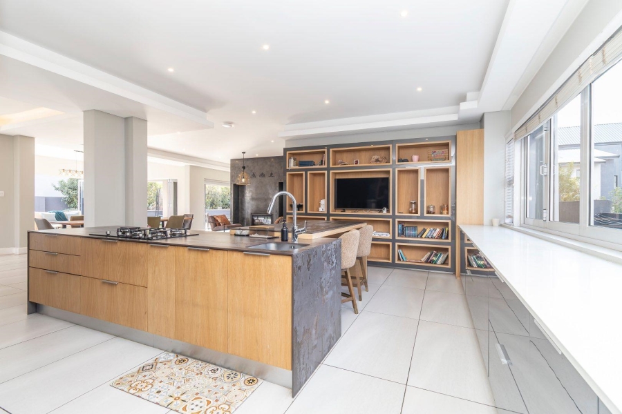 4 Bedroom Property for Sale in Waterfall Country Estate Gauteng