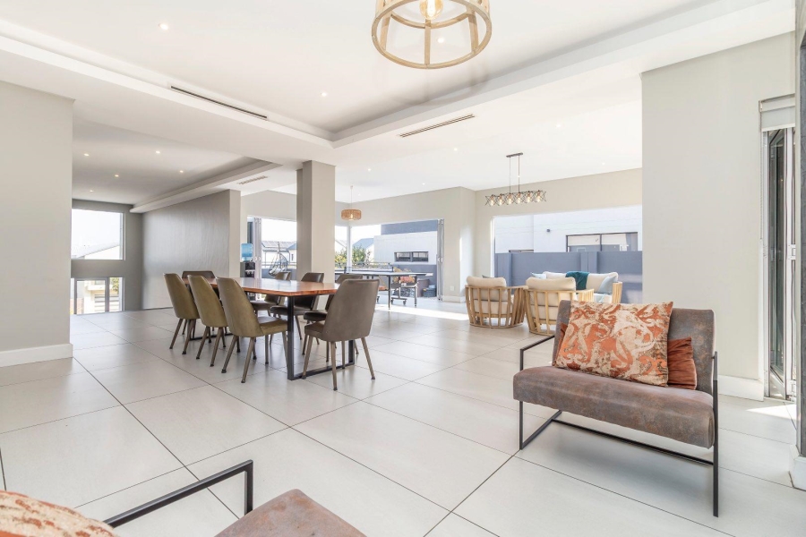 4 Bedroom Property for Sale in Waterfall Country Estate Gauteng