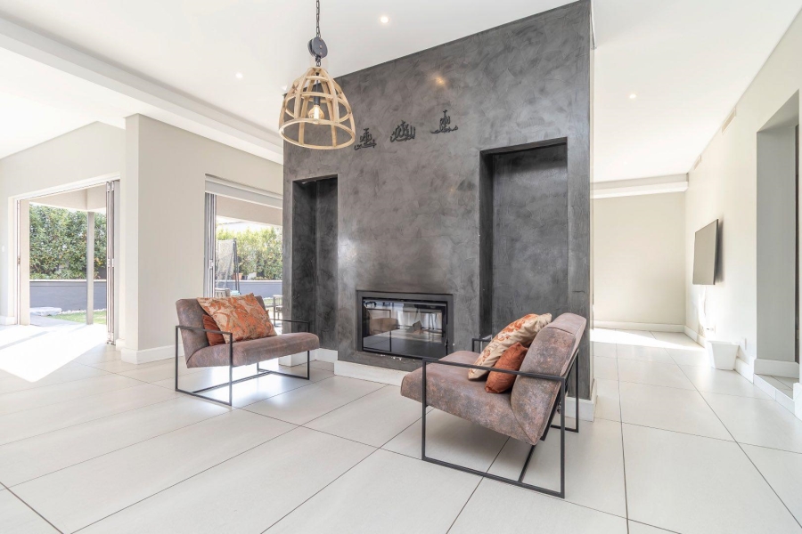 4 Bedroom Property for Sale in Waterfall Country Estate Gauteng