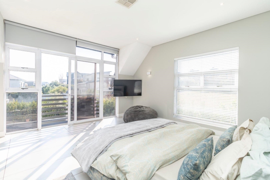 4 Bedroom Property for Sale in Waterfall Country Estate Gauteng