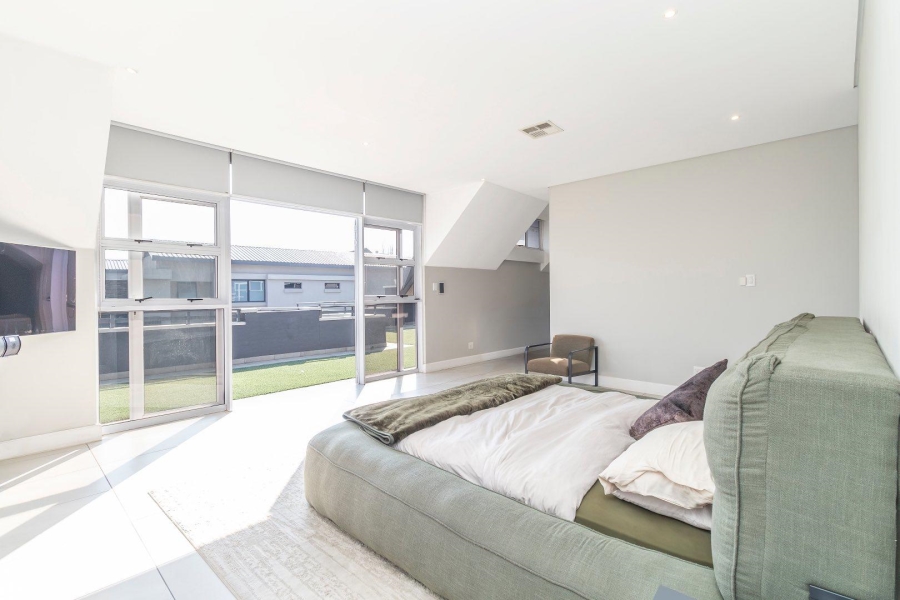 4 Bedroom Property for Sale in Waterfall Country Estate Gauteng