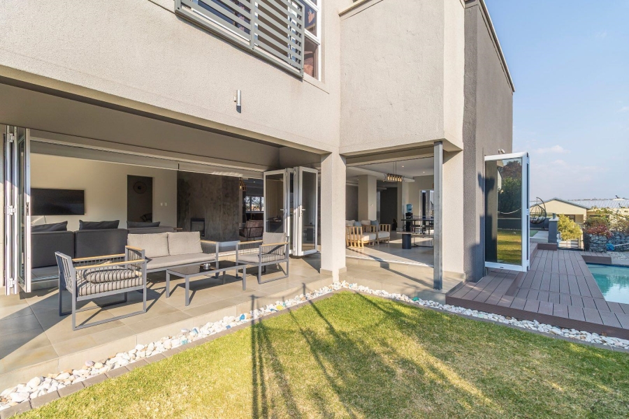 4 Bedroom Property for Sale in Waterfall Country Estate Gauteng