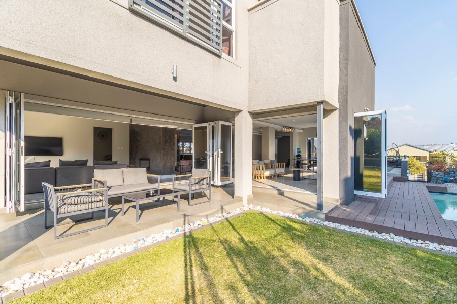 4 Bedroom Property for Sale in Waterfall Country Estate Gauteng