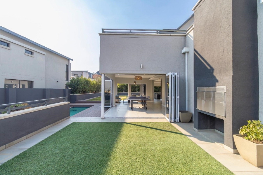 4 Bedroom Property for Sale in Waterfall Country Estate Gauteng