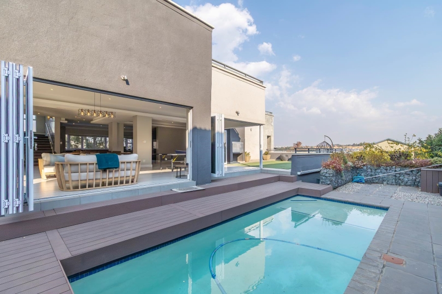 4 Bedroom Property for Sale in Waterfall Country Estate Gauteng