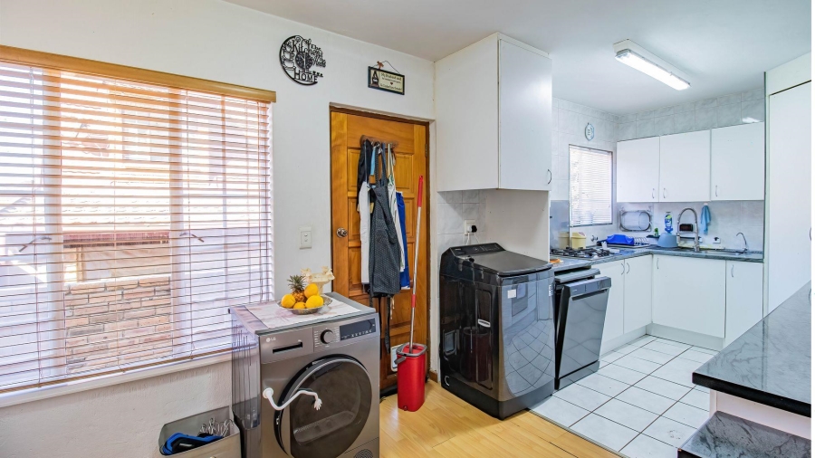 3 Bedroom Property for Sale in Boskruin Gauteng