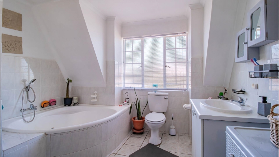 3 Bedroom Property for Sale in Boskruin Gauteng