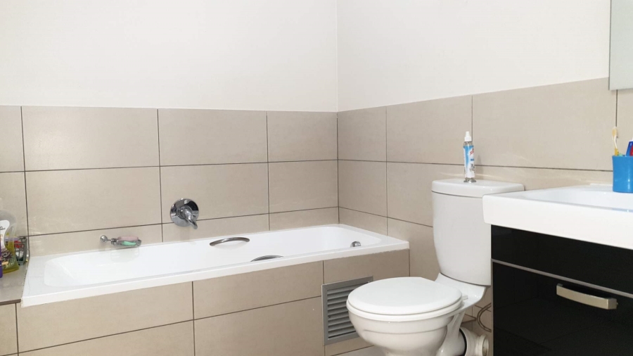 2 Bedroom Property for Sale in Jackal Creek Golf Estate Gauteng