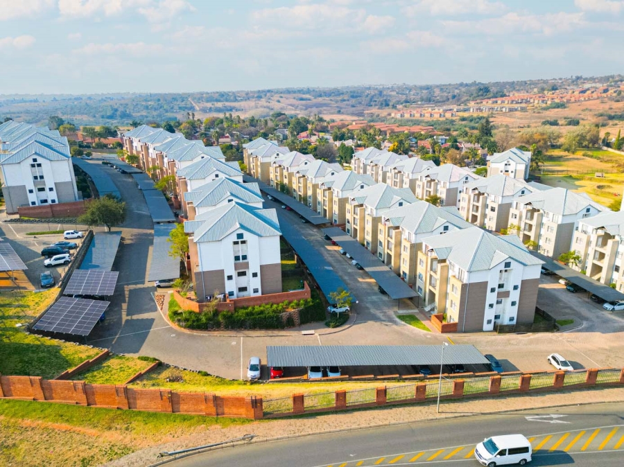 To Let 3 Bedroom Property for Rent in Roodepoort Gauteng