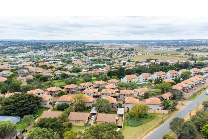 To Let 2 Bedroom Property for Rent in Crowthorne AH Gauteng