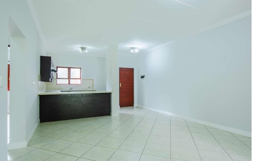 To Let 2 Bedroom Property for Rent in Crowthorne AH Gauteng