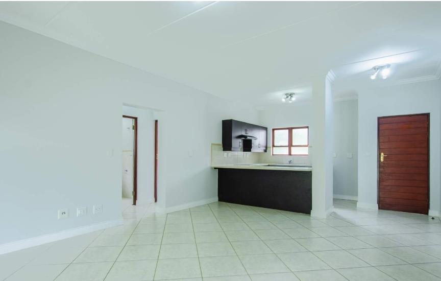 To Let 2 Bedroom Property for Rent in Crowthorne AH Gauteng