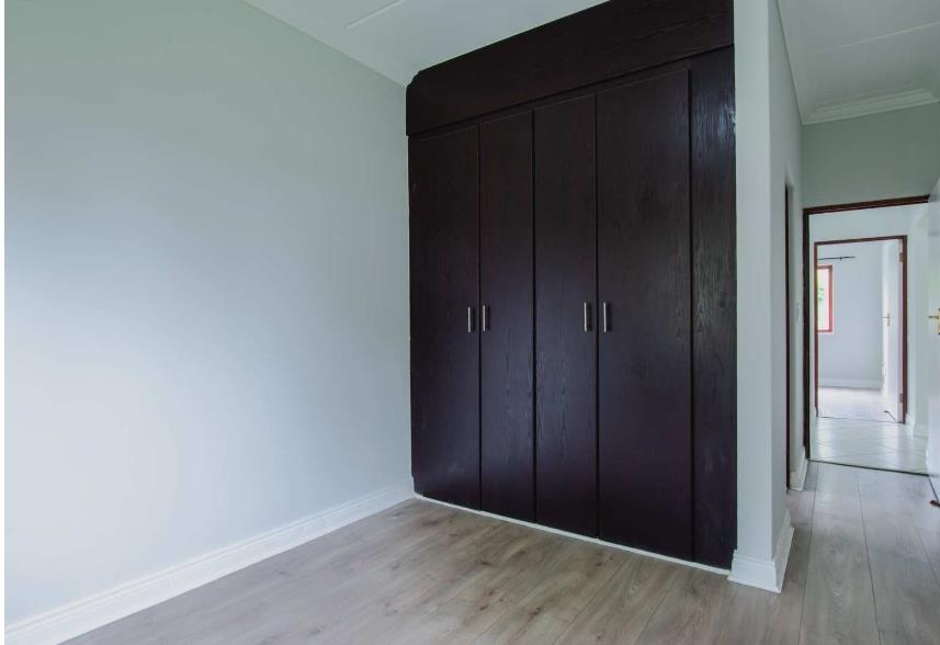 To Let 2 Bedroom Property for Rent in Crowthorne AH Gauteng