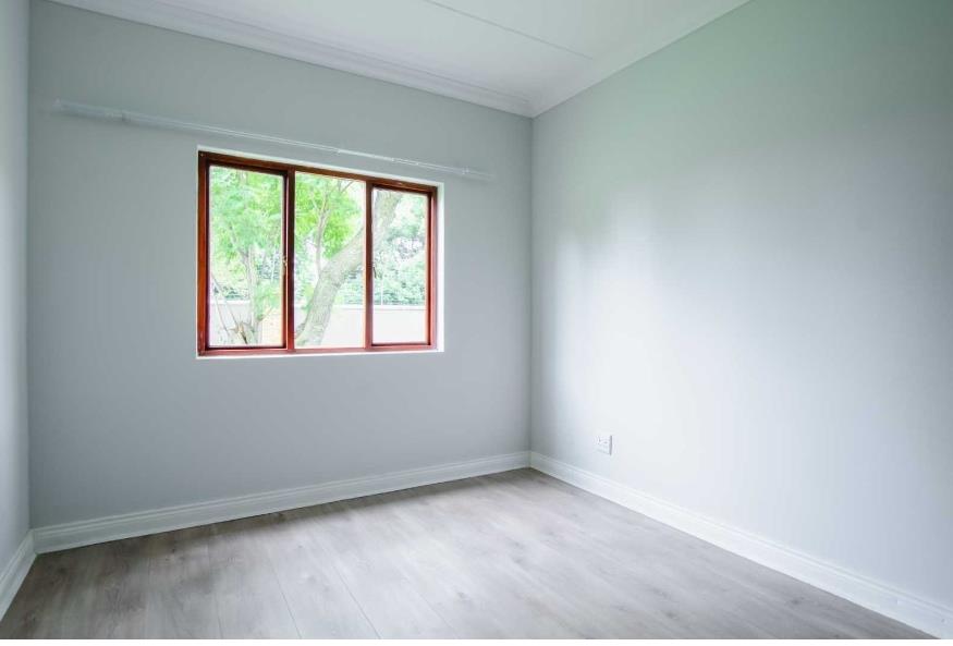 To Let 2 Bedroom Property for Rent in Crowthorne AH Gauteng