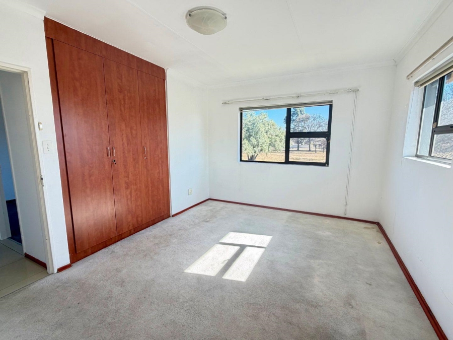 3 Bedroom Property for Sale in Mackenzie Park Gauteng